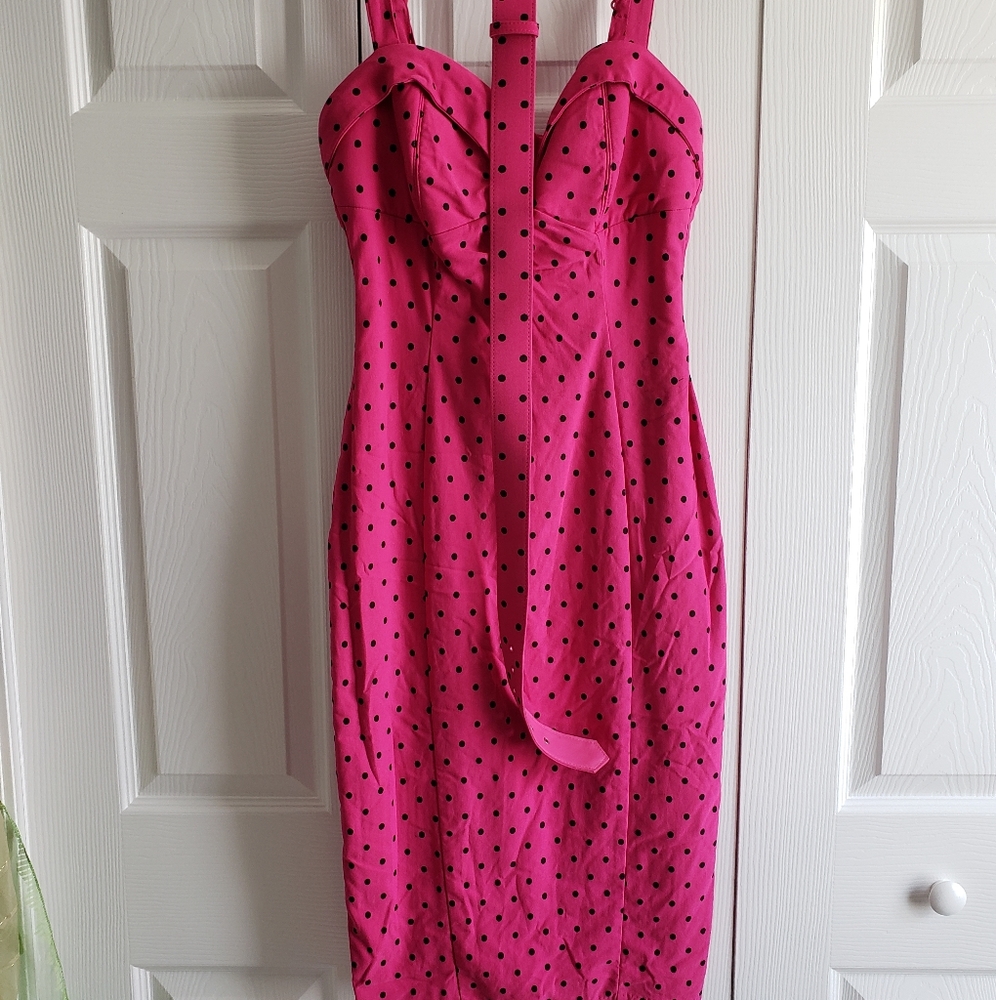 Pink polka-dot Maneater